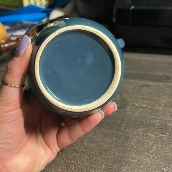 Blue Ceramic Garlic Keeper - Picture 5 of 5